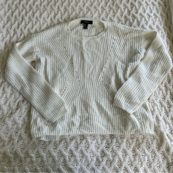 White striped sweater - Picture 2 of 4